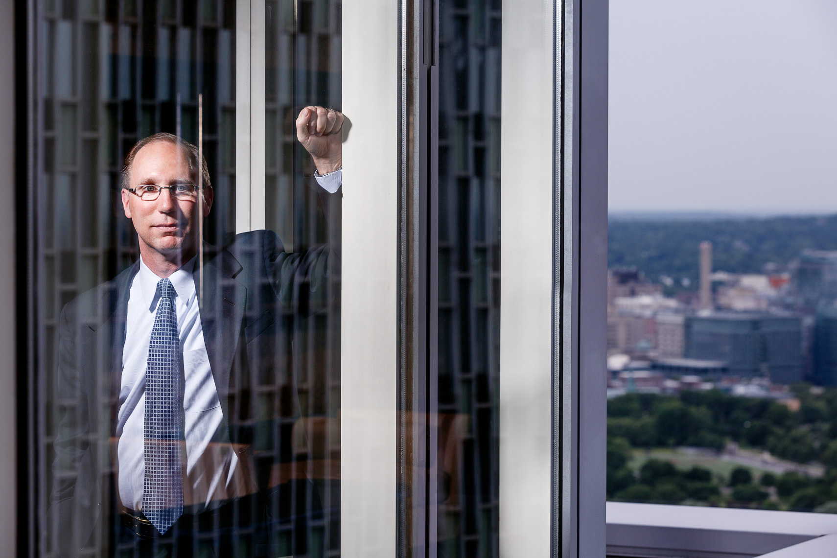 ROBERT PERSONS • MFS INVESTMENTS • JASON GROW PHOTOGRAPHY